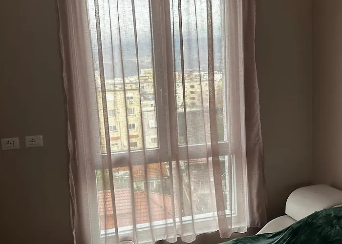 Appartement Urban Mountain View Tirana