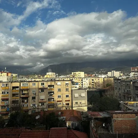 Urban Mountain View * Tiran