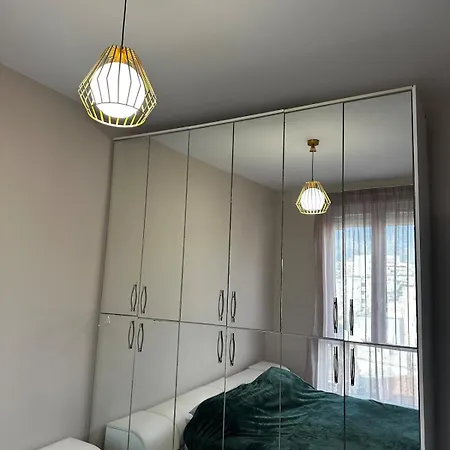 Urban Mountain View Daire